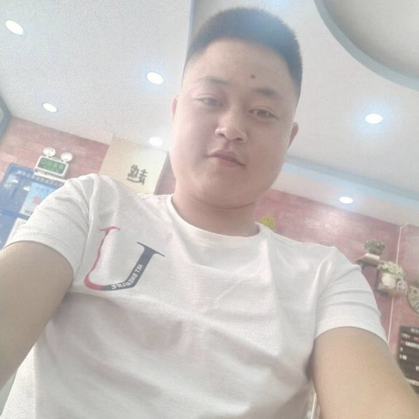雷少，的照片