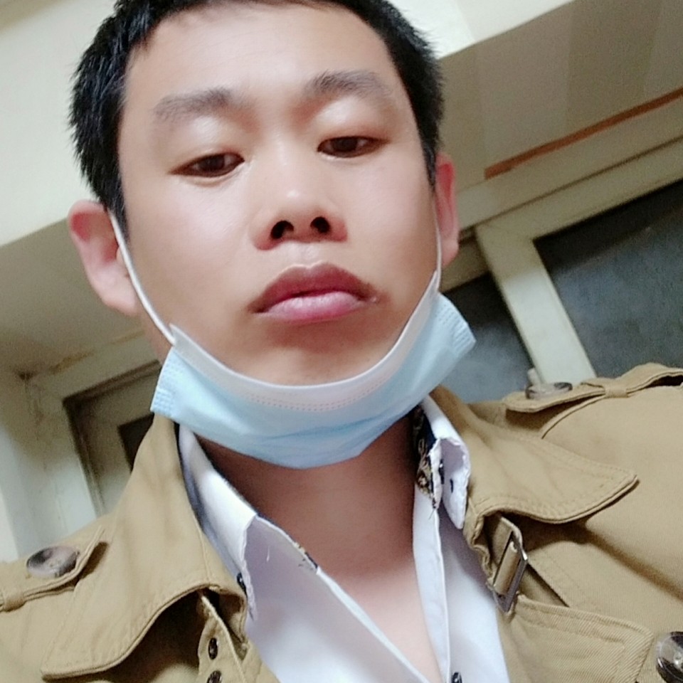 英俊与尊的照片