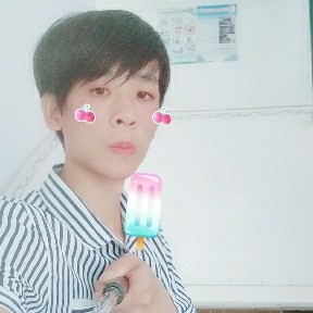 唇彩用虚幻的照片