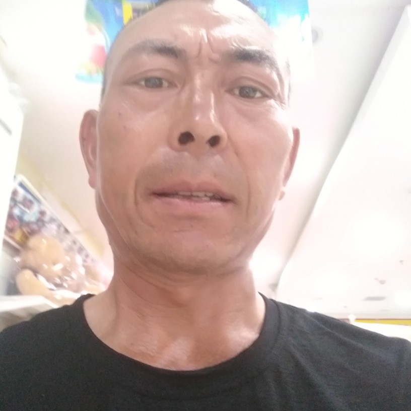 跳跳糖蹙眉还单身的照片