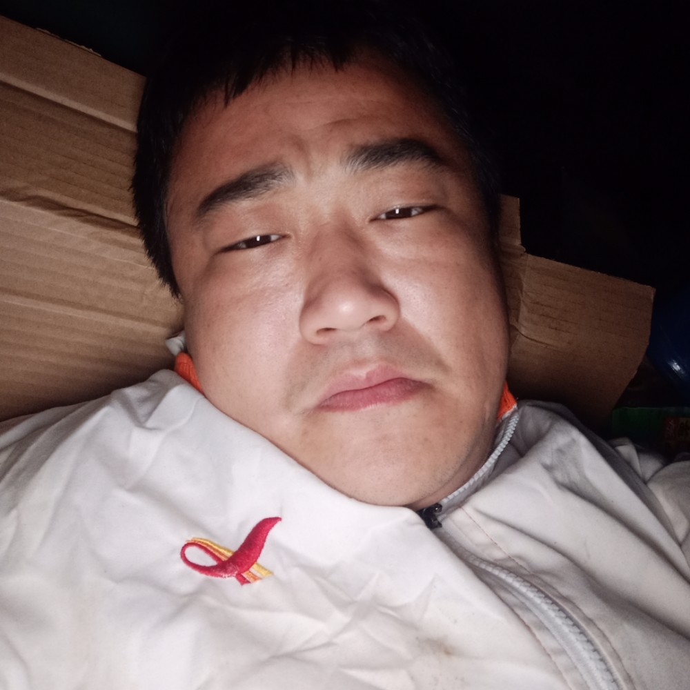 清脆保卫天空的照片