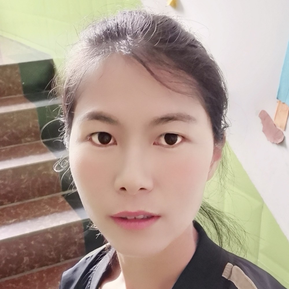 妮妮娜娜的照片