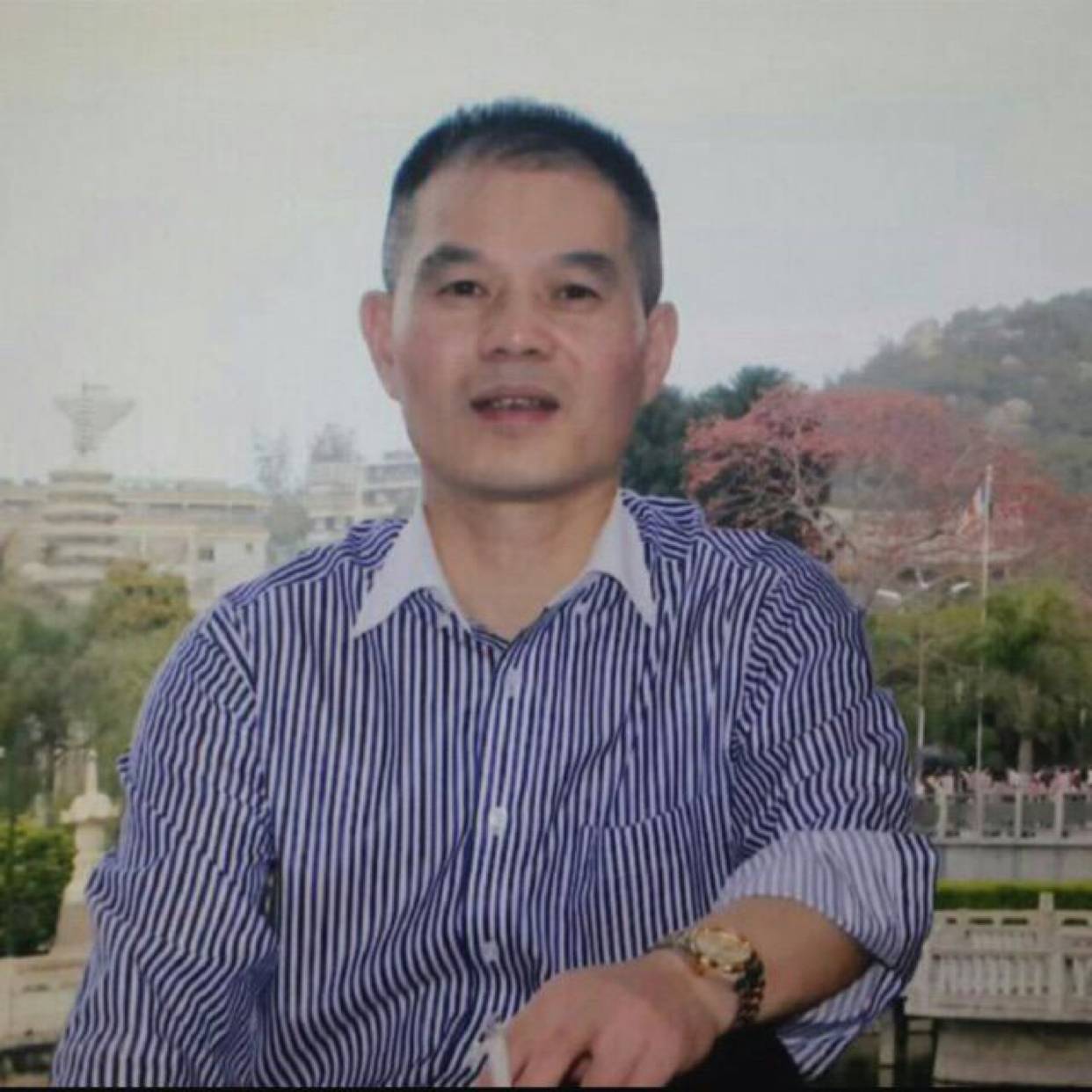 回声嘹亮的照片