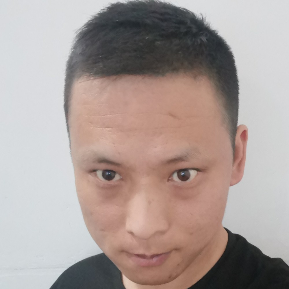 地主姥爷的脱鞋的照片