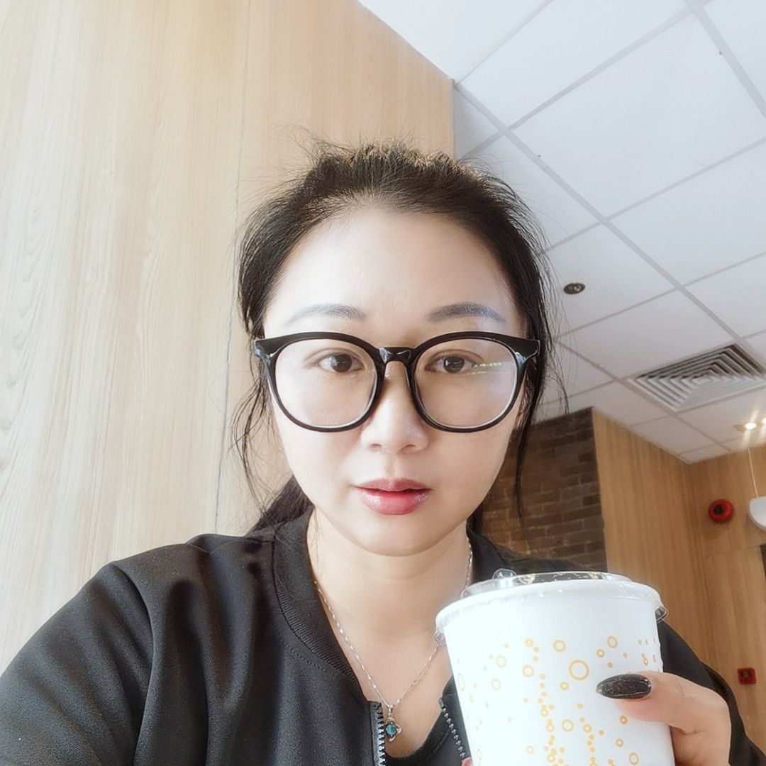 温婉闻星愿的照片