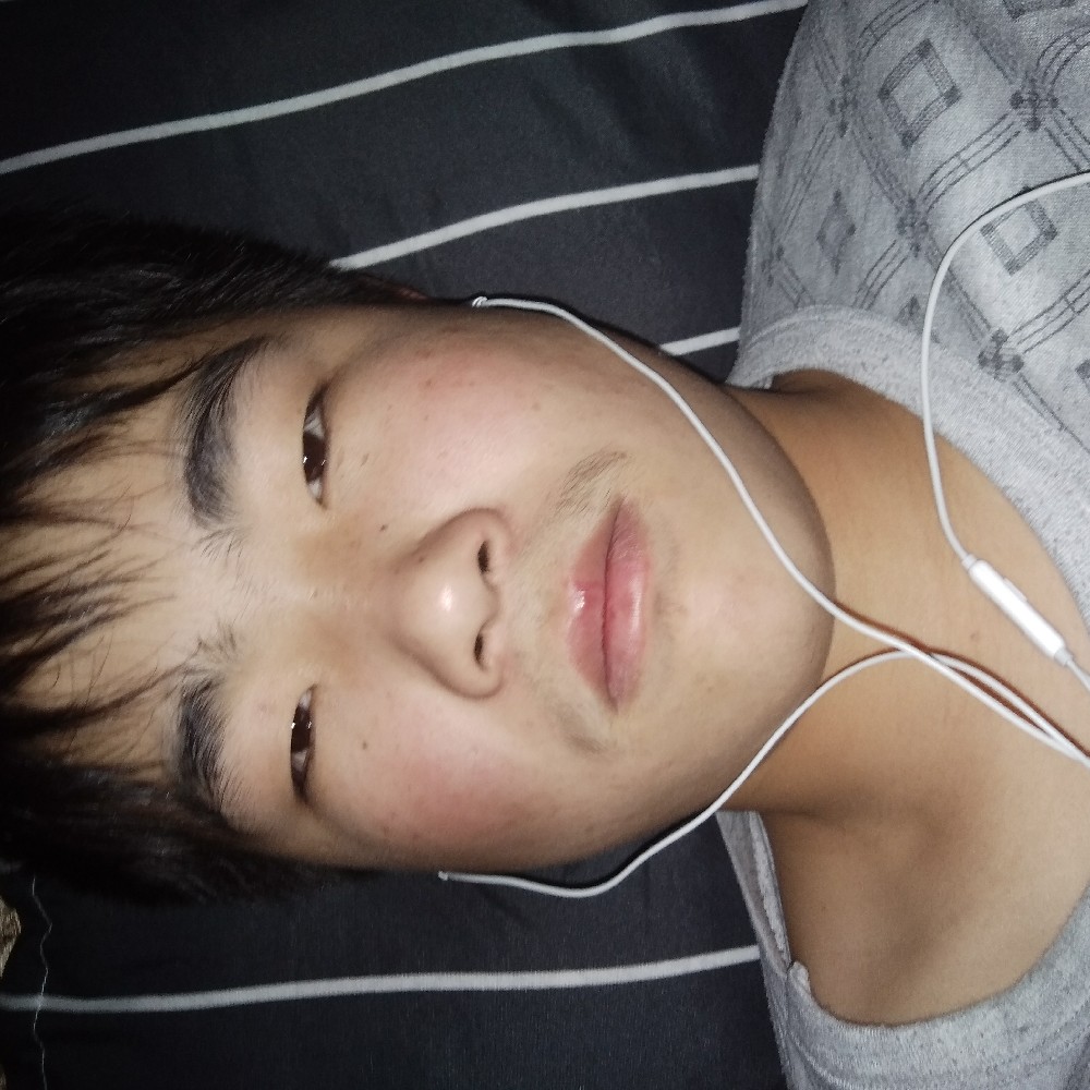 西装等于单纯的照片