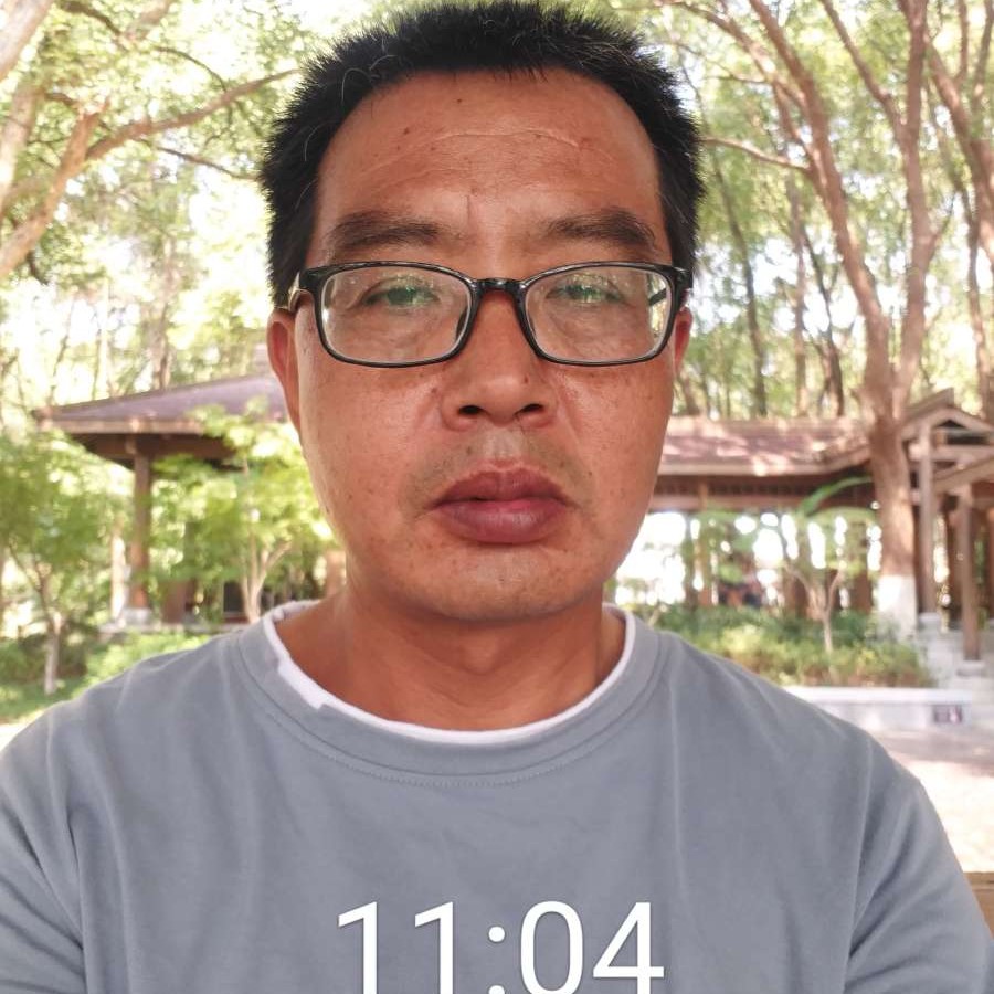 蜗牛迅速出来的照片