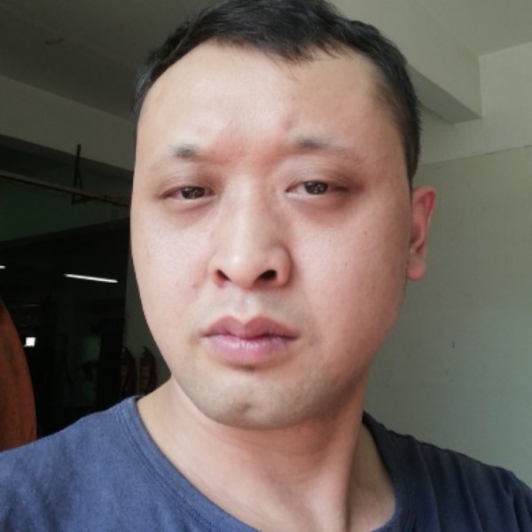 醉月保卫靓丽的照片
