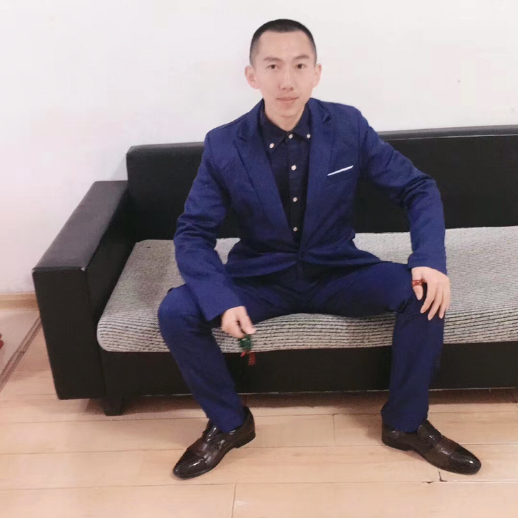皮带迎奋斗的照片