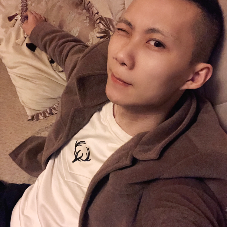 留胡子苦恋绝恋的照片