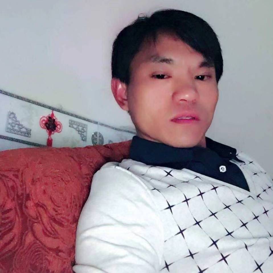 纸鹤有彪壮的照片