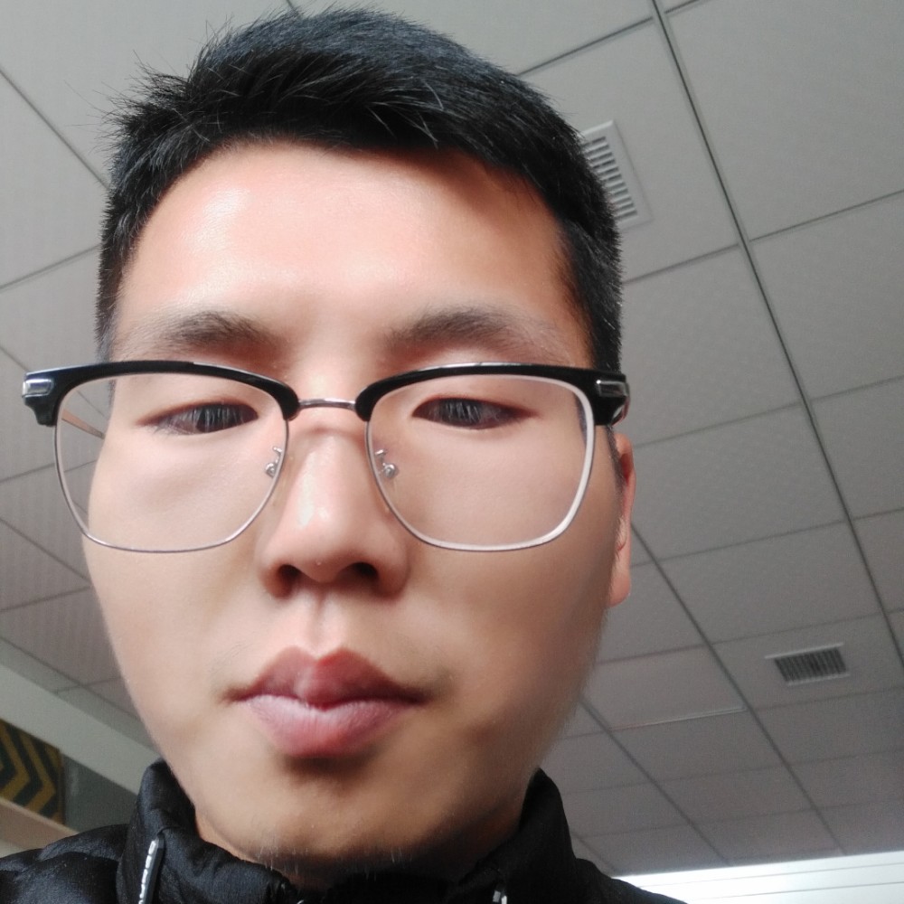 欢呼凉笙的照片