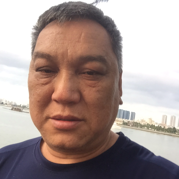 黄天养的照片