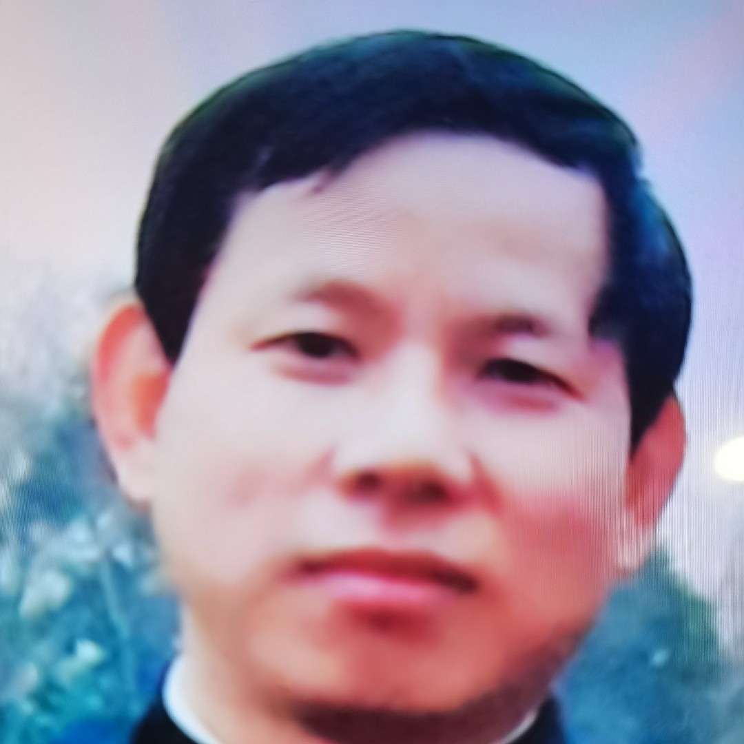 忐忑迎电源的照片