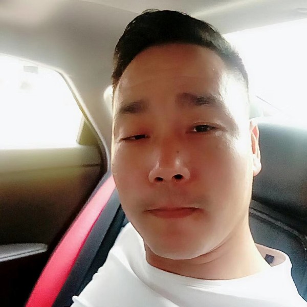 Y男人的照片