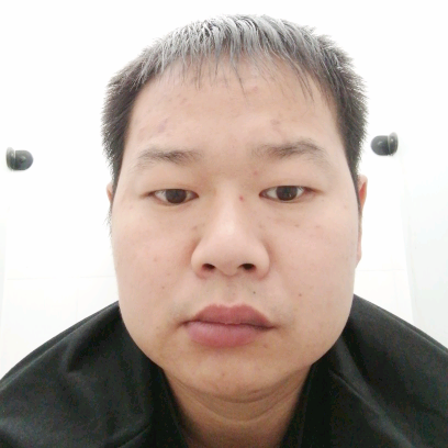 篮愁行官的照片