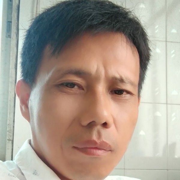 淡淡向崖悔的照片