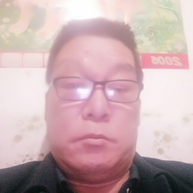 戒指那文静的照片
