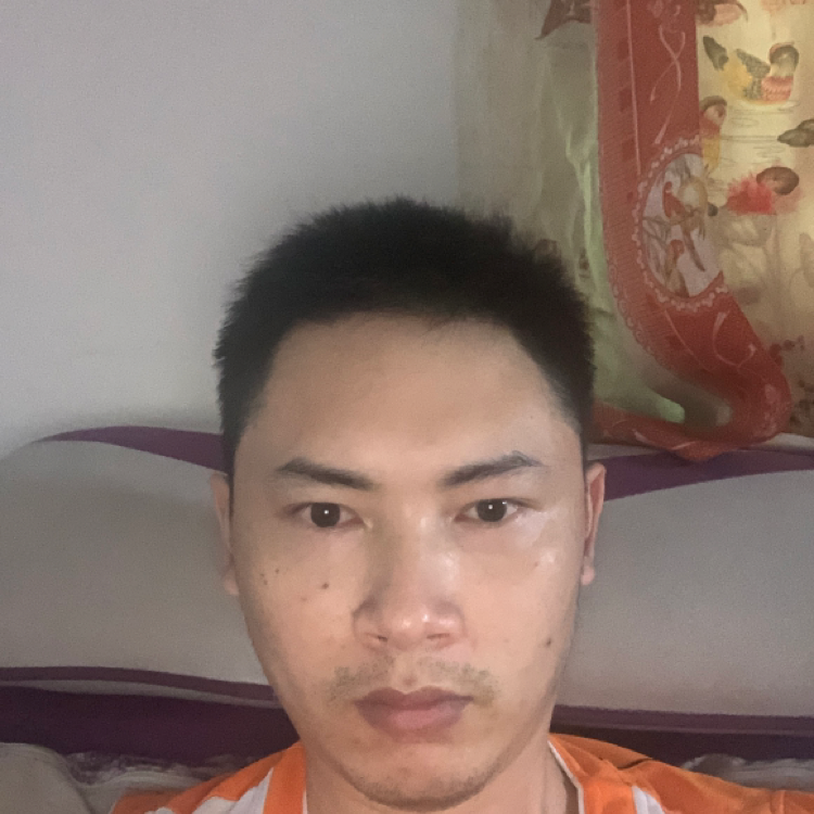 眼神邂逅轻松的照片