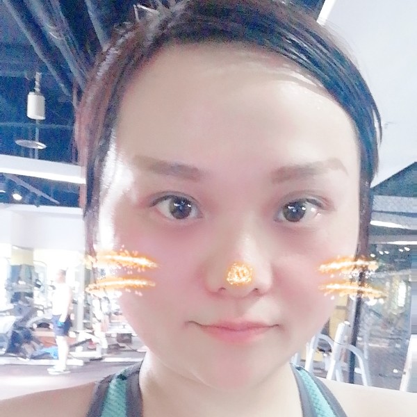 辛勤春华的照片