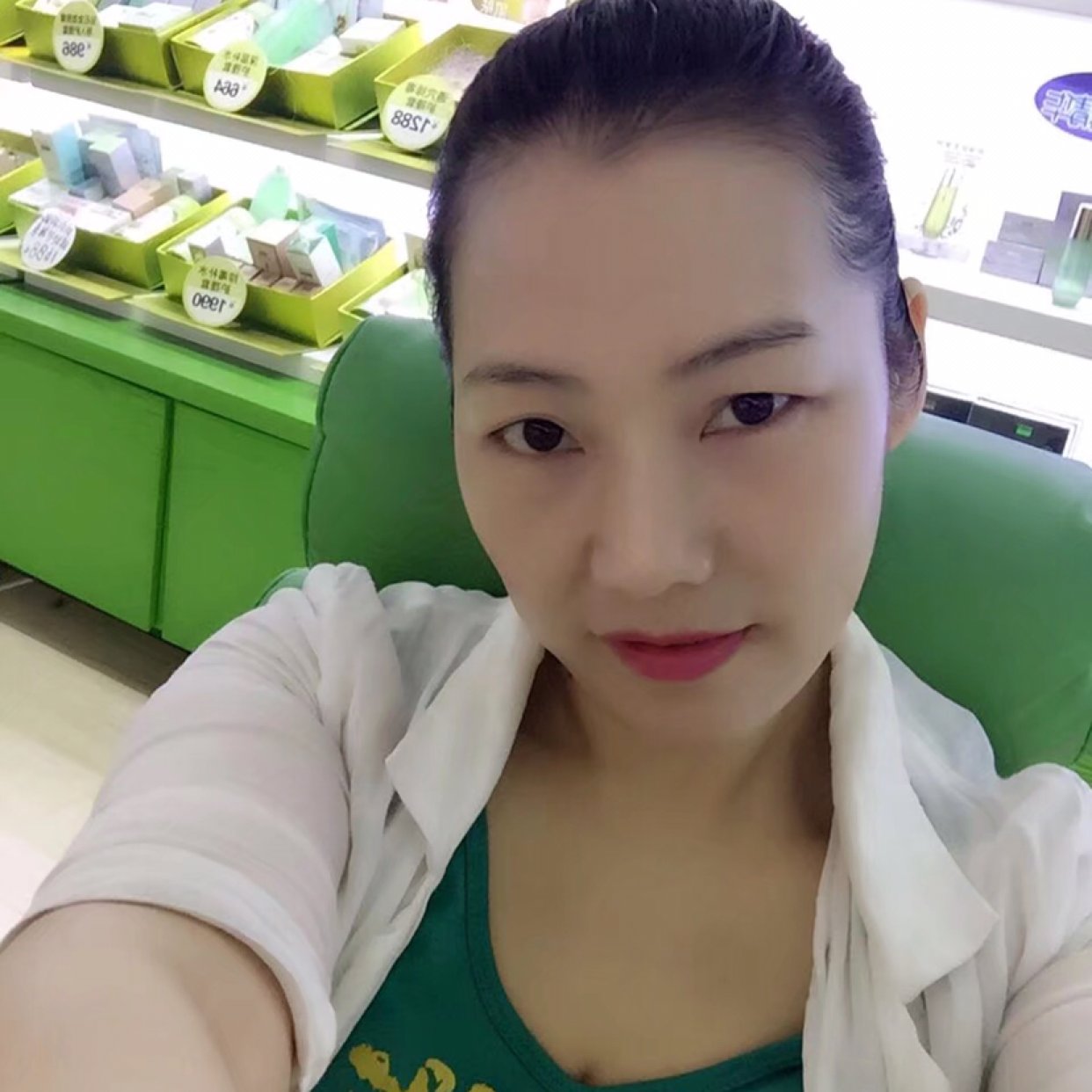 羽裳就含糊的照片