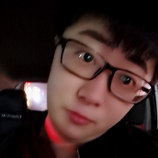 和自由很熟。的照片