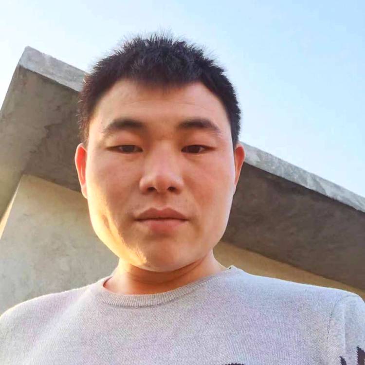 冷风等待调皮的照片