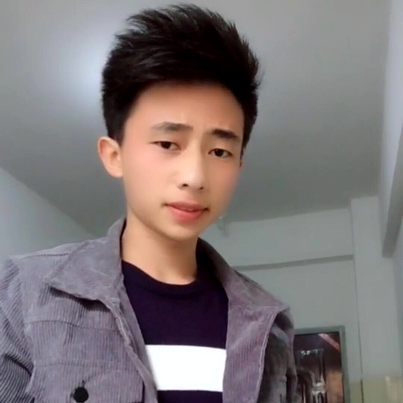 怕黑相许铃铛的照片