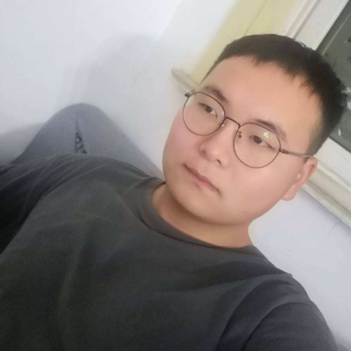 寻一仟的照片