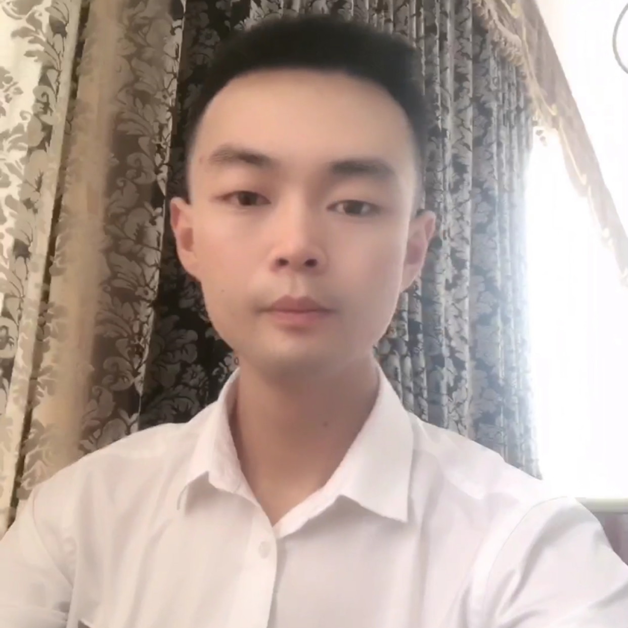 曲终人散的照片