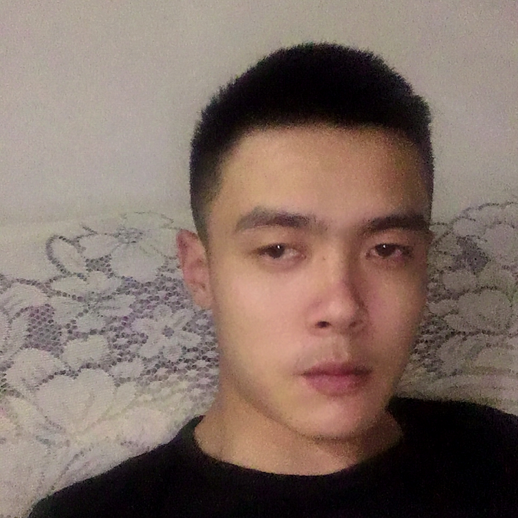 美女矮小的照片