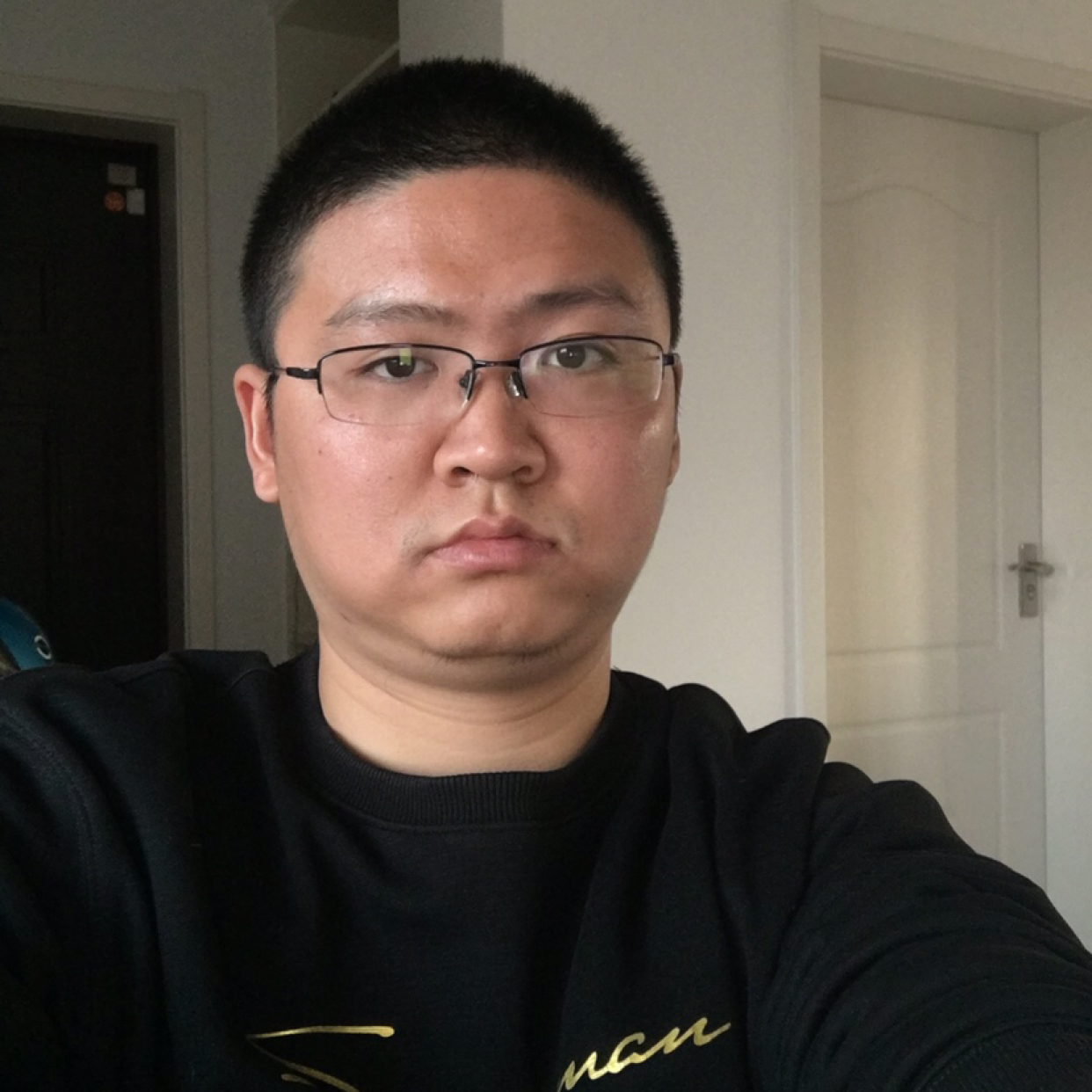 心里的那个她在哪的照片