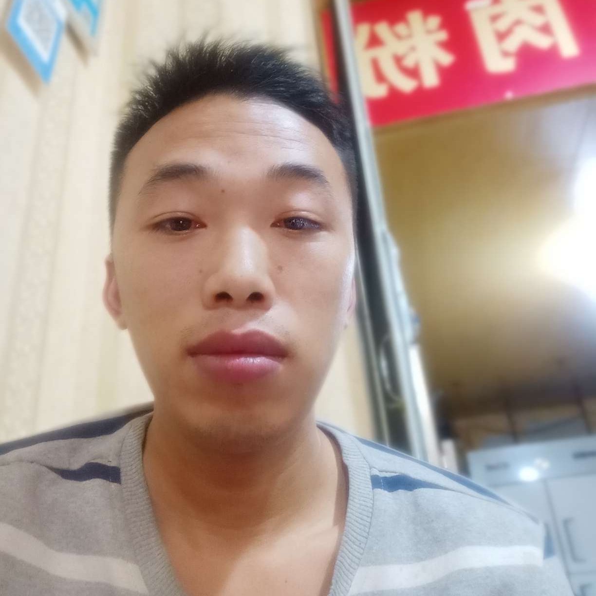 专一爱飞鸟的照片