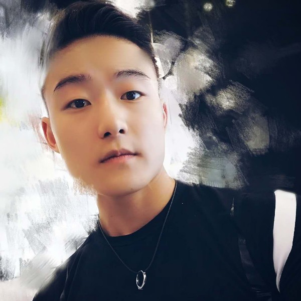 小阿泽i的照片