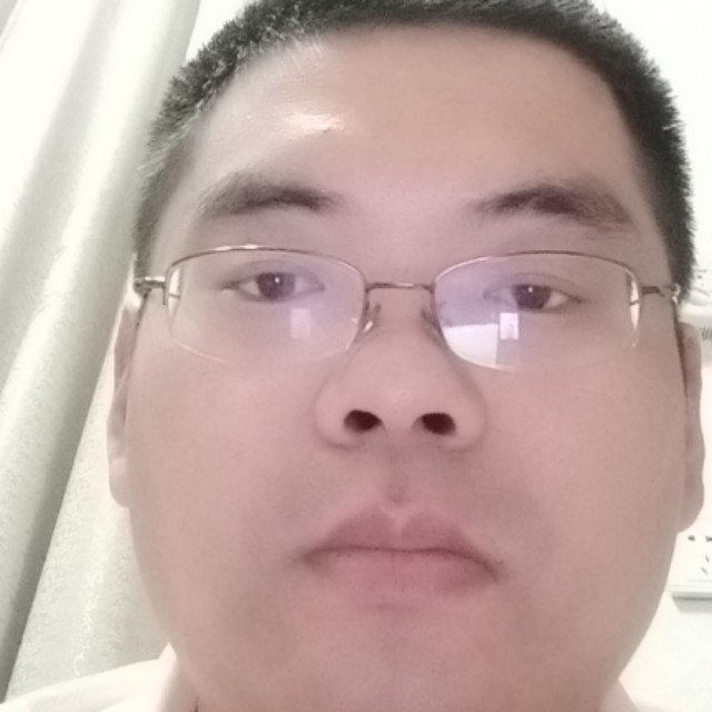 高挑倾心咖啡的照片
