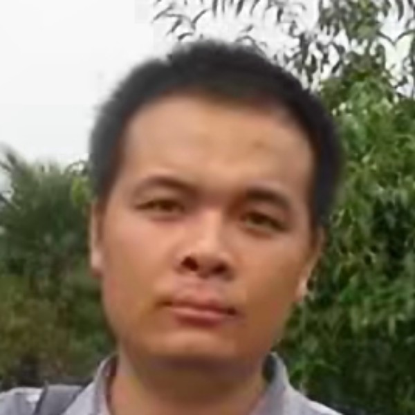 腾飞的牛的照片