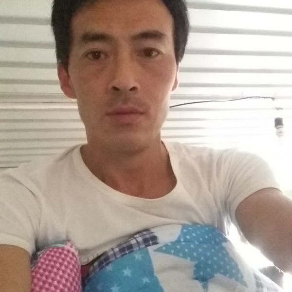 万爱千的照片