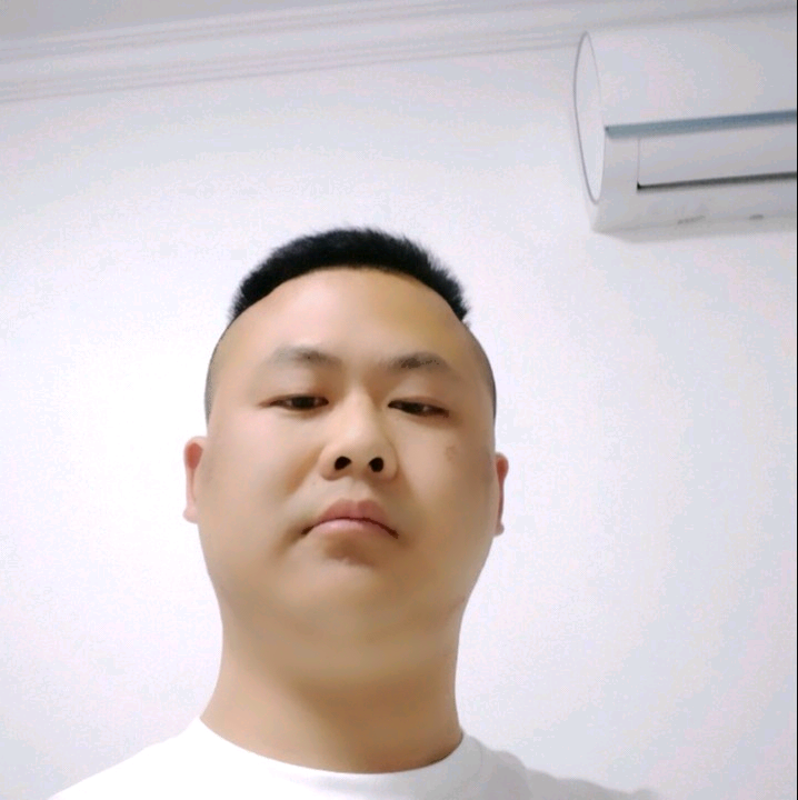 酷酷放弃酒窝的照片