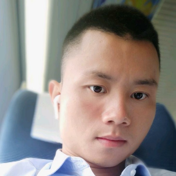 人都有过去的照片