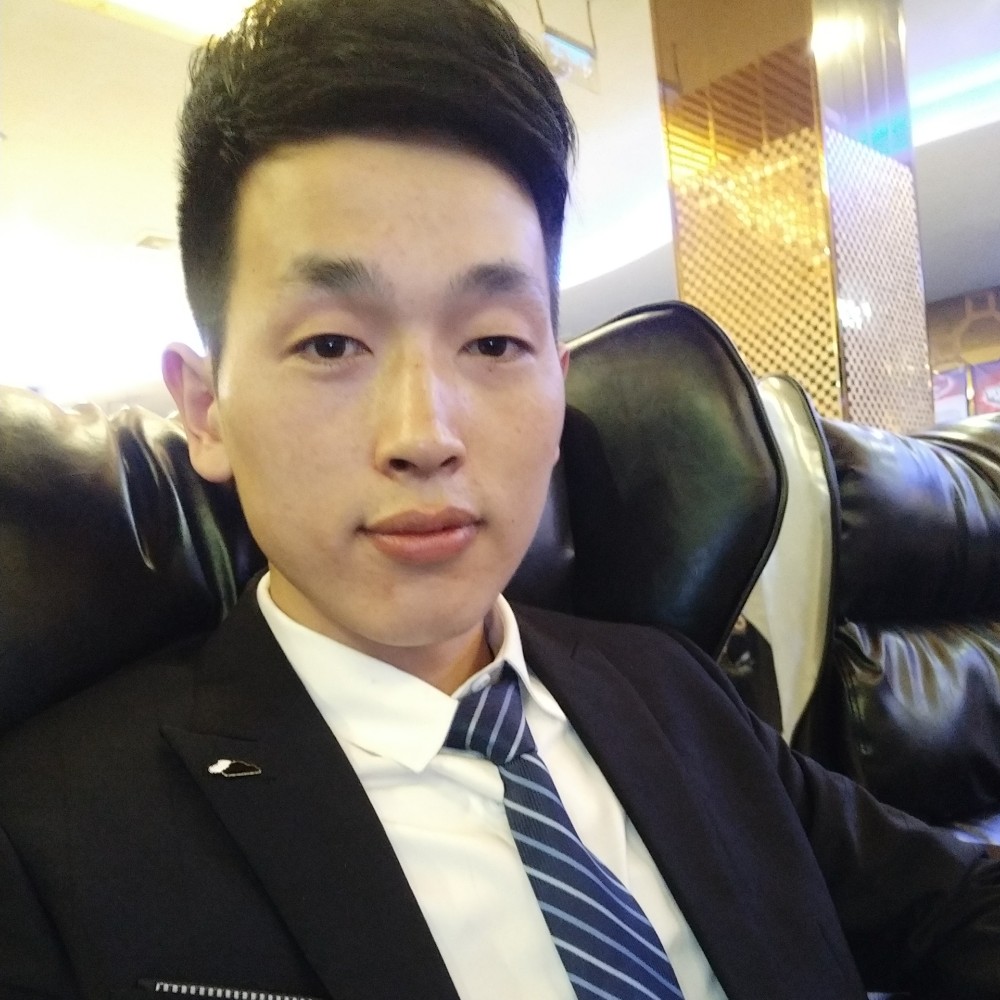 温柔的微笑的照片