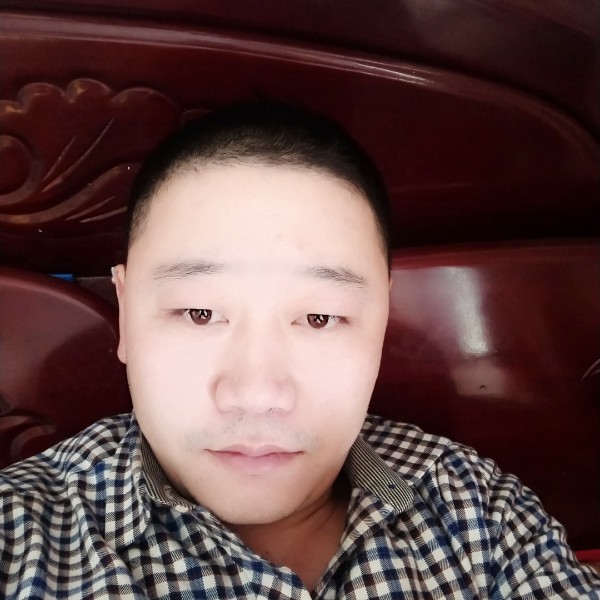 手套挽手执着的照片