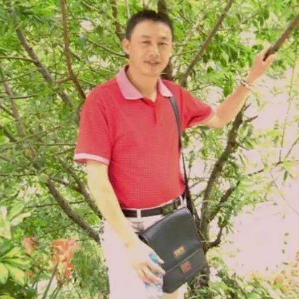 峰高无坦途的照片
