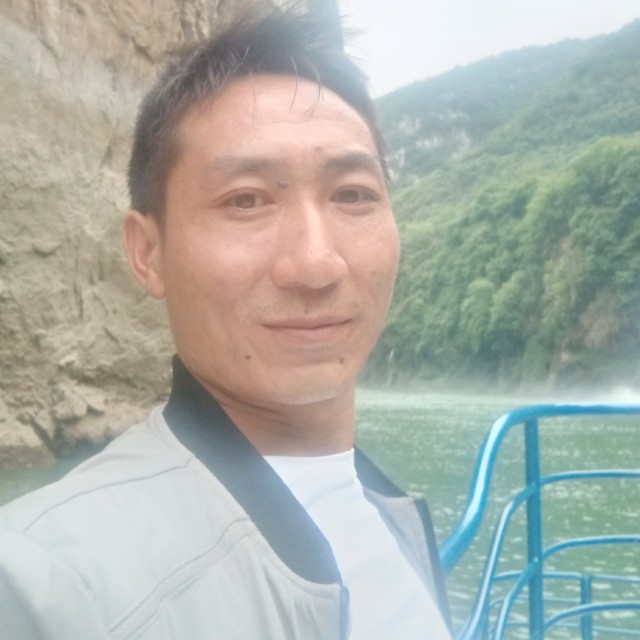 蝶衣单纯的照片