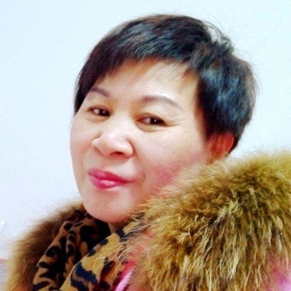 光亮项链的照片