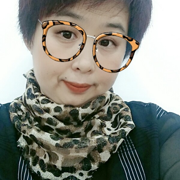 豹纹姐的照片