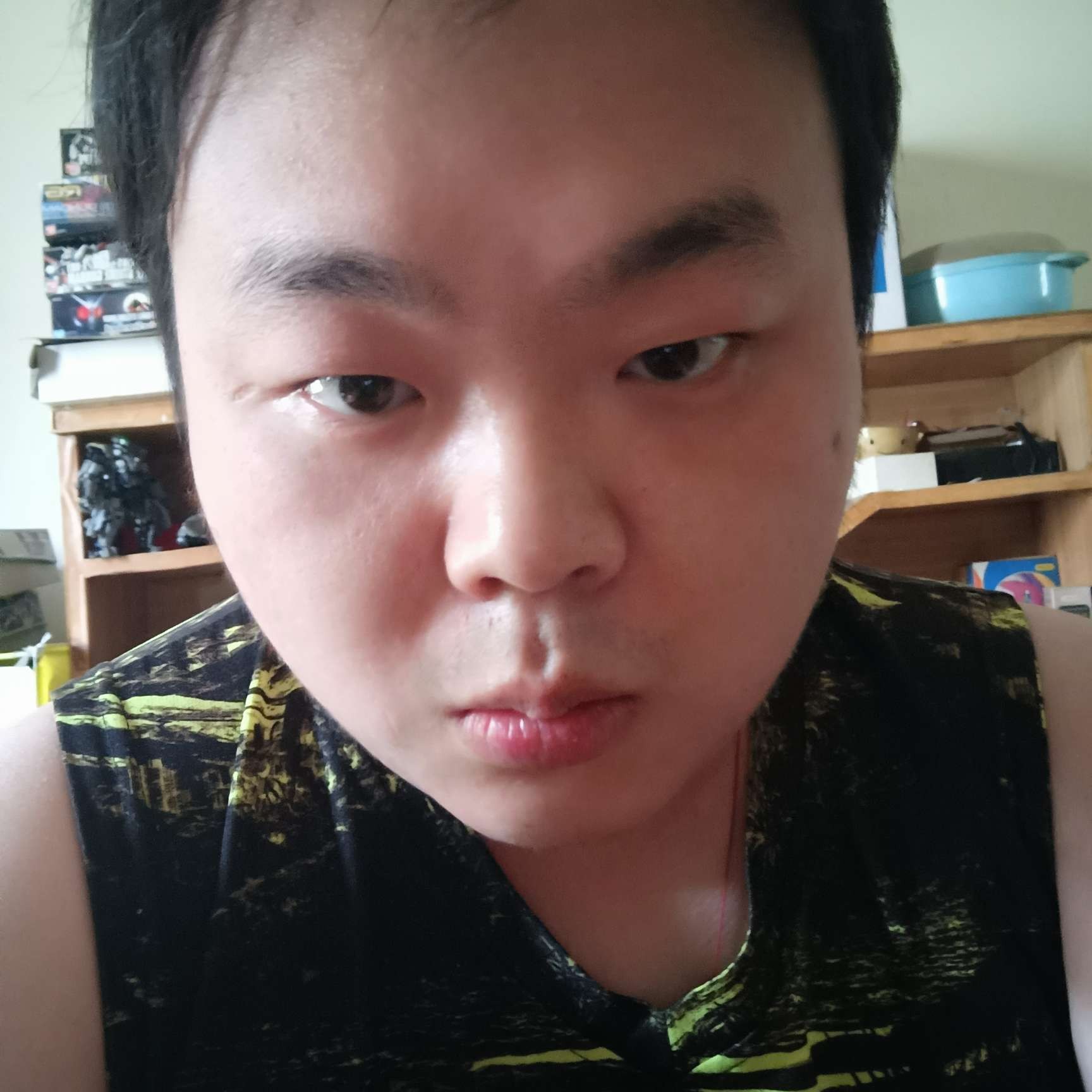 羊谦让的照片