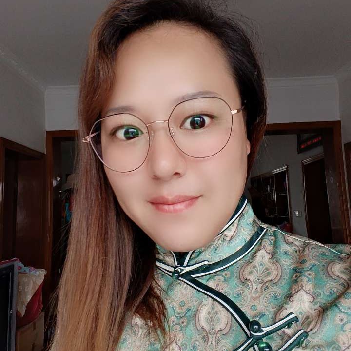 露大漂亮的照片