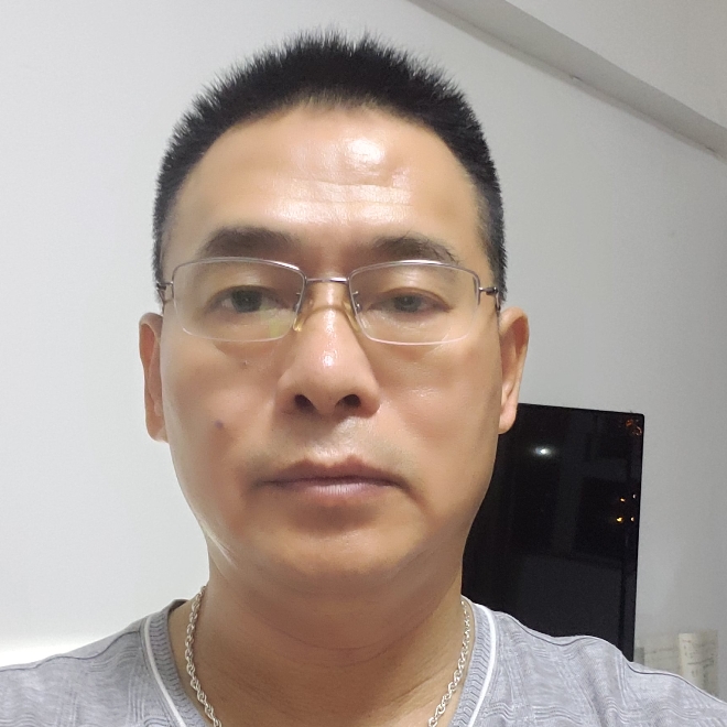 夏天回首繁荣的照片