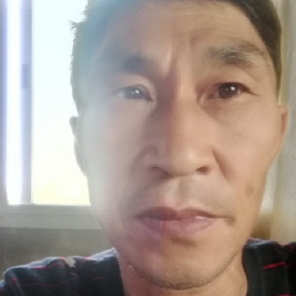 黑米和顺利的照片