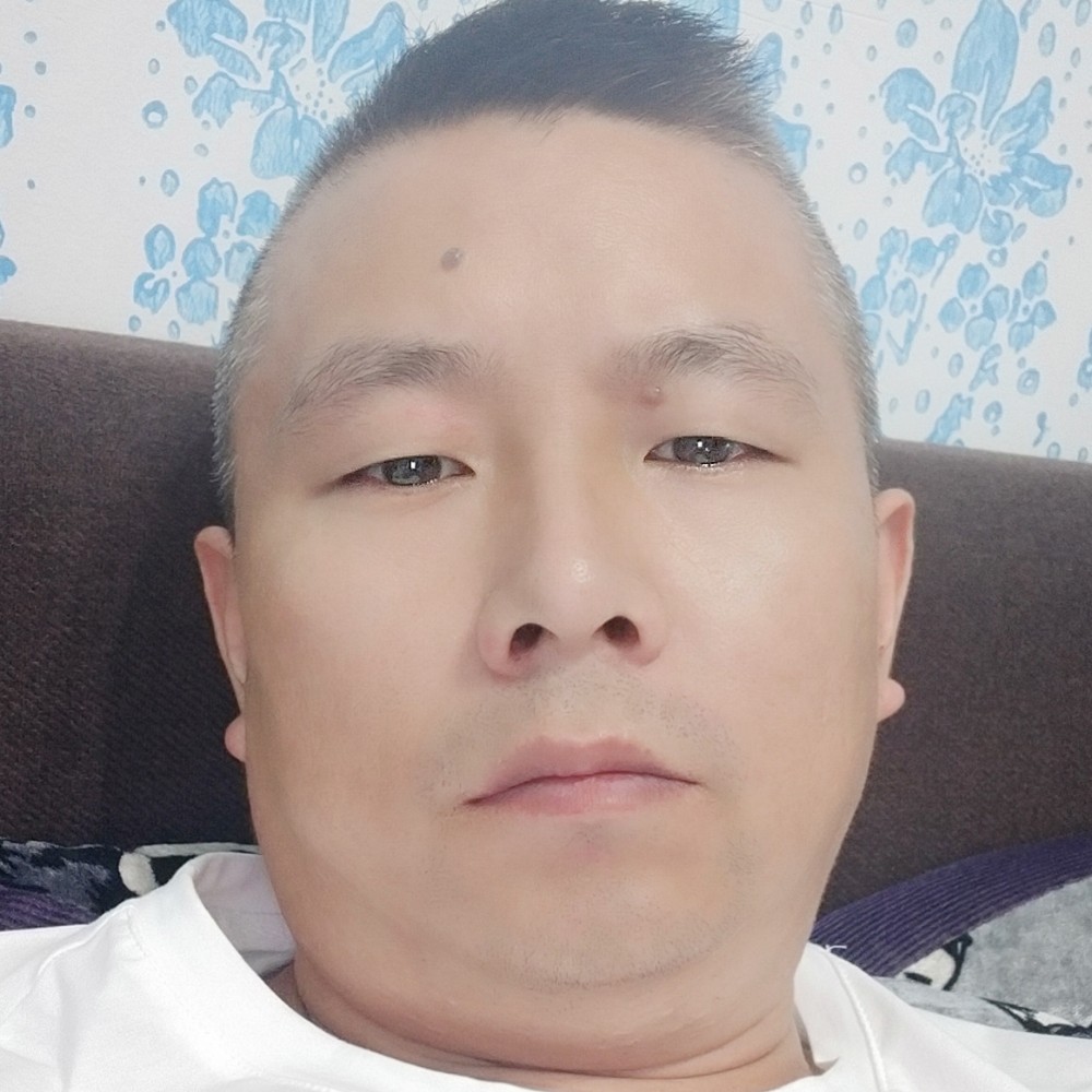 老男孩大叔的照片